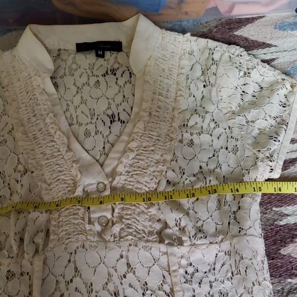 HEARTSOUL LACE TOP MED - Picture 9 of 10